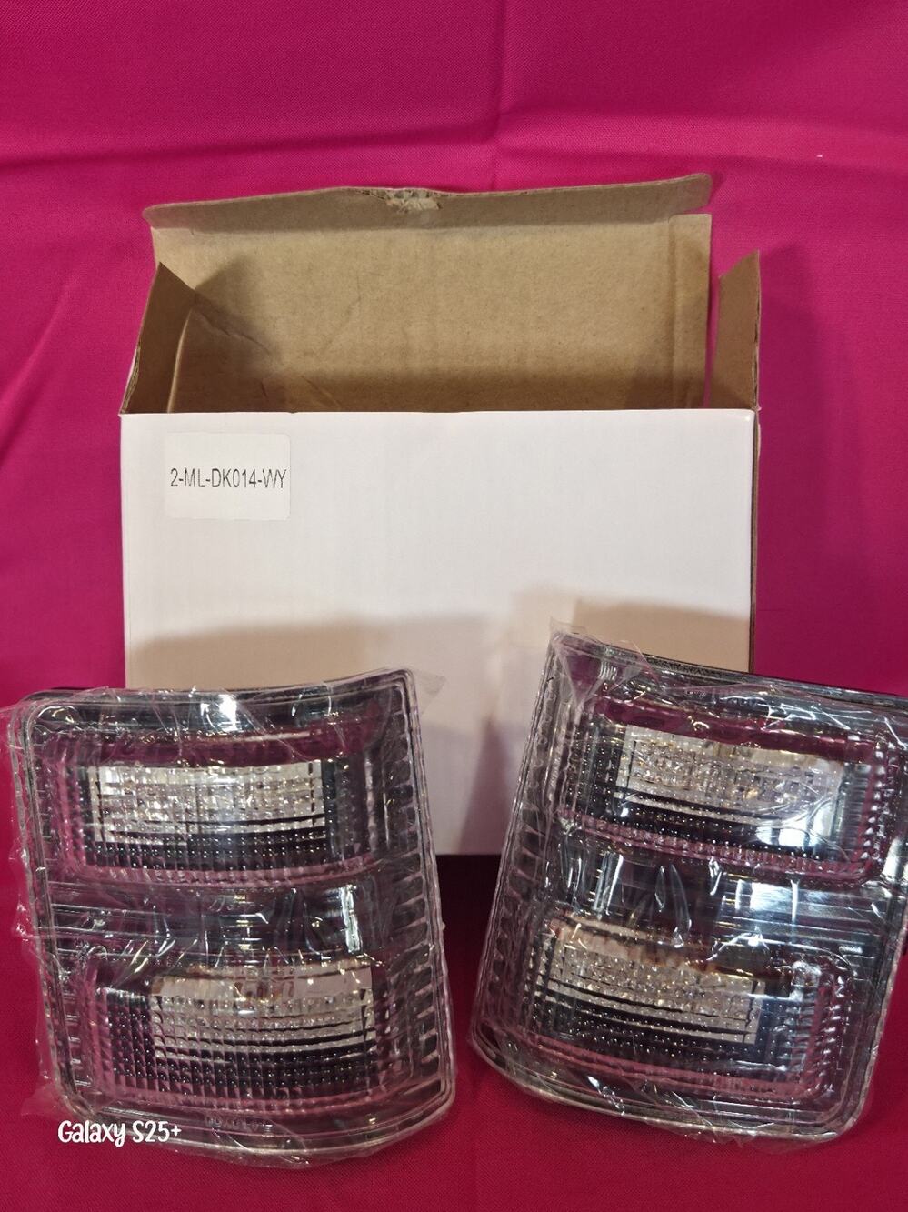 Aftermarket LED Tail Lights Pair 2007-2013 GMC Sierra / Silverado Sierra HD
